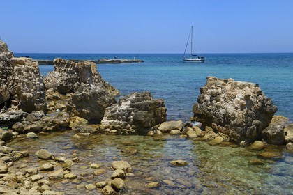Israël, district d'Haifa, Césarée (Caesarea Maritima), ruines du port de la citadelle des croisés construit sur les ruines de Césarée