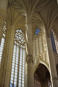 France, Meurthe-et-Moselle (54), Saint-Nicolas-de-Port, basilique de Saint Nicolas, colonne torsadée dans le bras sud du transept