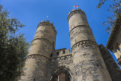 Italie, Ligurie, Gênes, la Porta Soprana (Tours de Sant'Andrea) et les Remparts de Barberousse