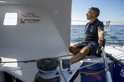France, Vendée (85), Les-Sables-d'Olonne, le skipper Manuel Cousin en entrainement sur son voilier monocoque de 60 pieds IMOCA Coup de Pouce