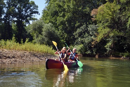 France, Var, Provence Verte, canoeing on the river Argens between Carces and Le Thoronet