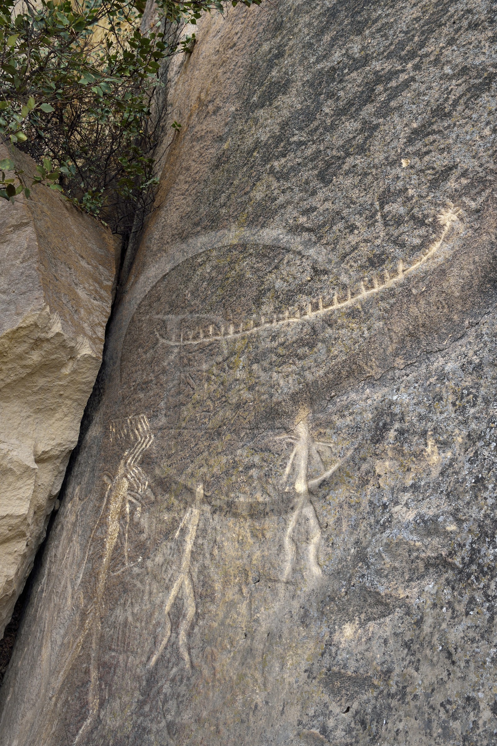 Azerbaïdjan, Gobustan, Parc national de Gobustan, Paysage culturel de l'art rupestre de Gobustan, représentation de chasseurs et d'un bateau