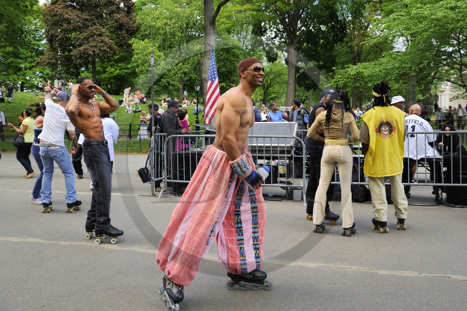 United States, New York City, Manhattan, Central Park, dance skaters