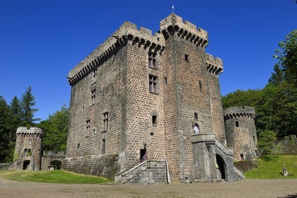 France, Puy-de-Dôme (63), Pontgibaud, Chateau-Dauphin, forteresse du XIIe siècle