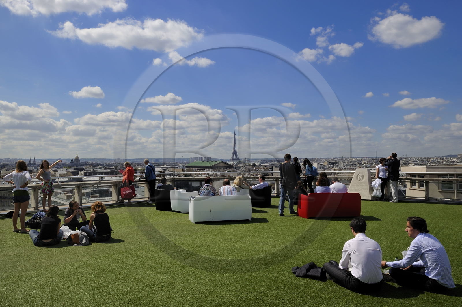France, Paris (75), la terrasse des Galeries Lafayette situé boulevard Haussmann