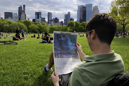 United States, New York City, Manhattan, Central Park, Sundays on The Sheep Meadow, announcement of the death of Bin Laden in The New York Times