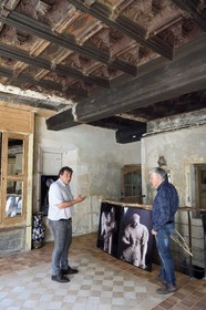 France, Meuse, Saint Mihiel, house of the Renaissance sculptor Ligier Richier, terracotta carved coffered ceiling with geometric decoration (towards 1540), Francis Rembert owner of the house on the left