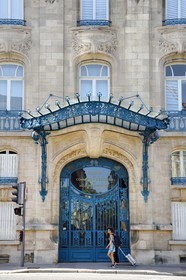 France, Meurthe et Moselle, Nancy, Art Nouveau building of the Chamber of Commerce and Industry (CCI) by the architects Louis Marchal and Émile Toussaint, the marquise and the main entrance door by Louis Majorelle