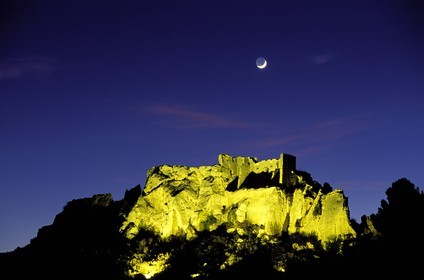 France, Bouches-du-Rhône (13), Les Baux-de-Provence, labellisé Les Plus Beaux Villages de France, les ruines du château et de son donjon