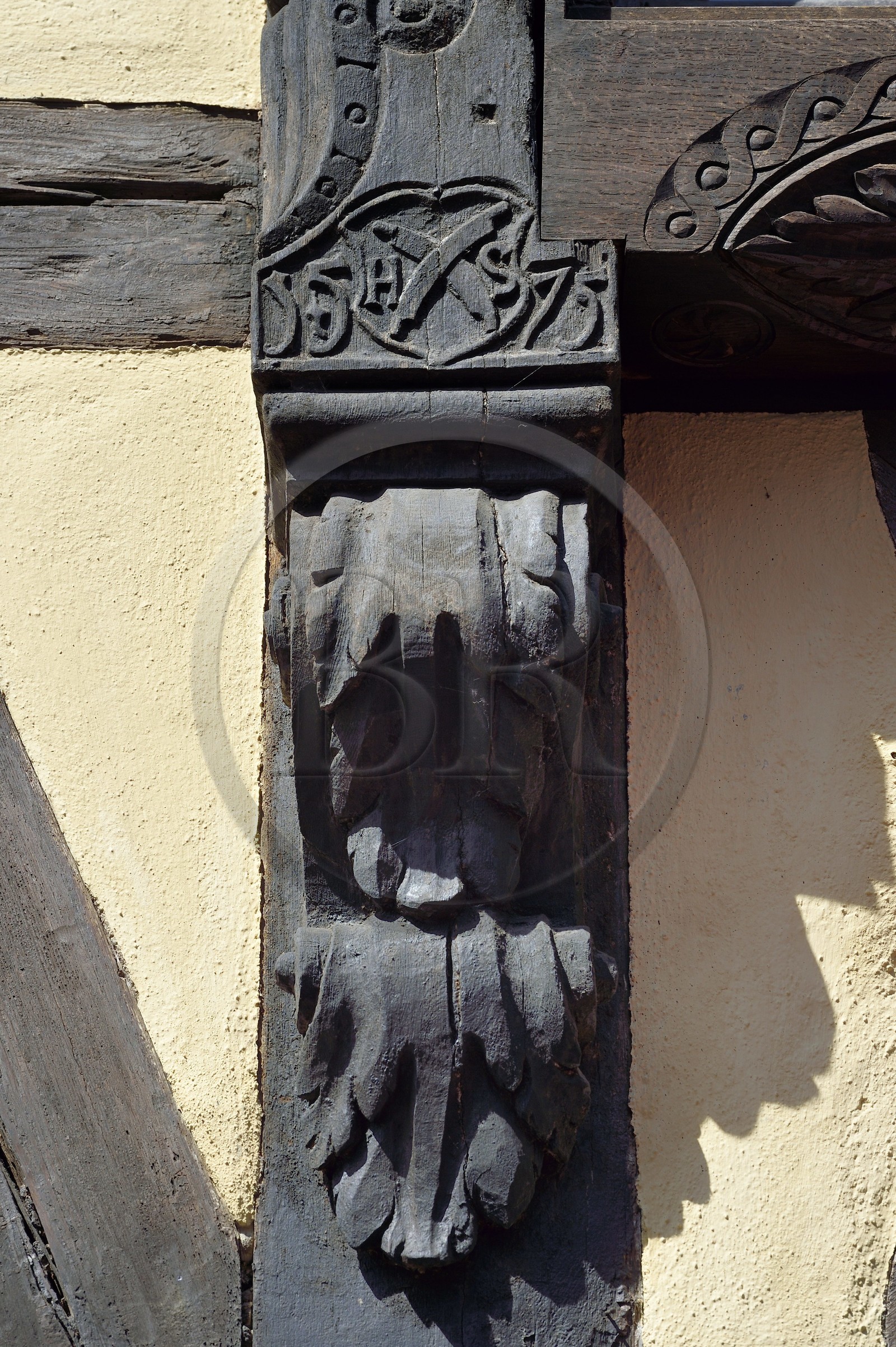 France, Bas-Rhin (67), Strasbourg, vieille ville classée au Patrimoine Mondial de l'UNESCO, ancienne maison du tanneur Hans Schenk à pan de bois sculptés dans la rue des dentelles, emblème des tanneurs