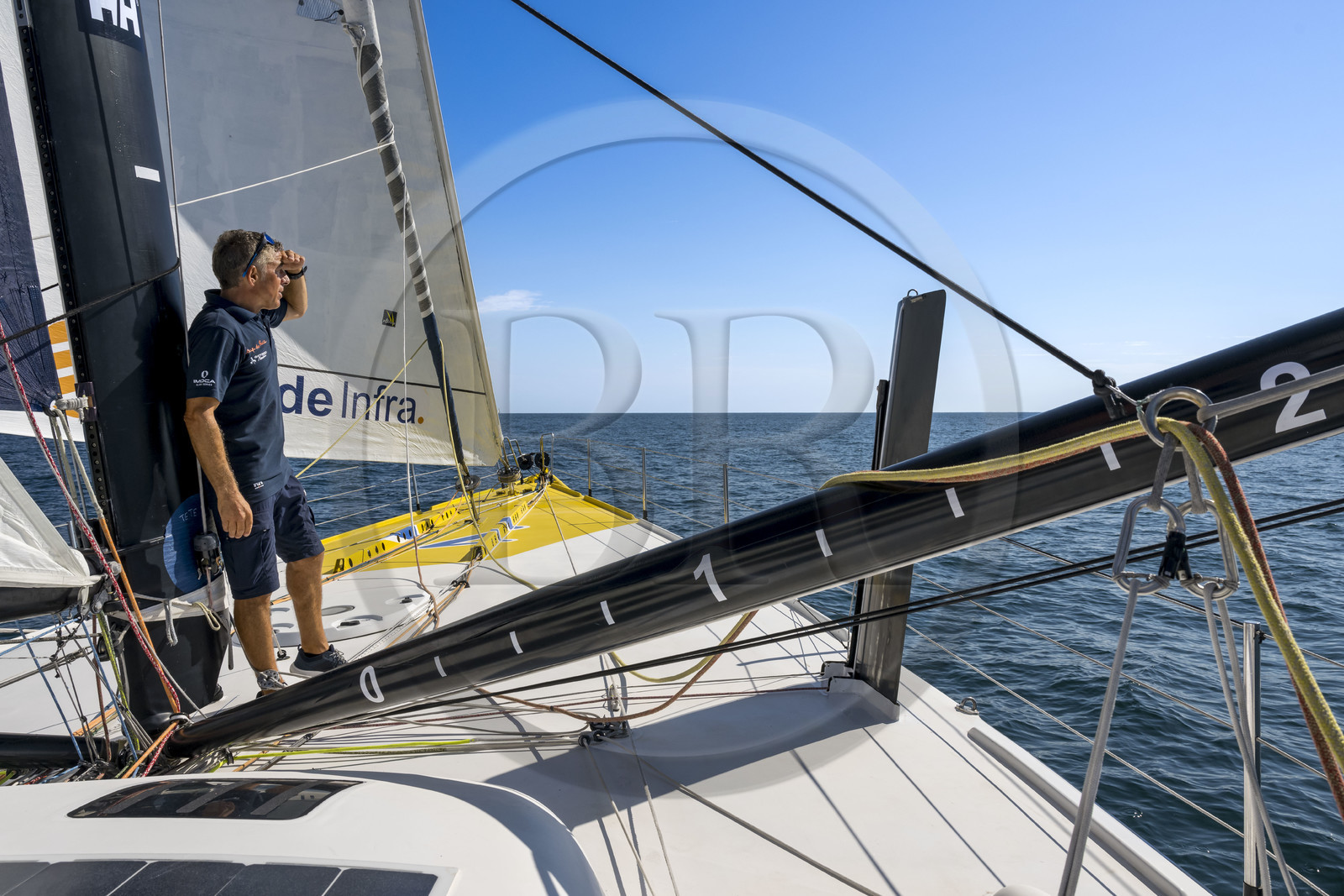 France, Vendée (85), Les-Sables-d'Olonne, le skipper Manuel Cousin en entrainement sur son voilier monocoque de 60 pieds IMOCA Coup de Pouce