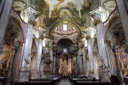 République Tchèque, Prague, centre historique classé Patrimoine Mondial de l'UNESCO, quartier de Mala Strana, l'église baroque Saint Nicolas (Sv. Mikulase)