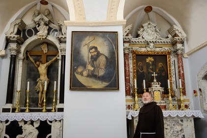 Croatie, Dalmatie, Parc national de Krka, monastère franciscain de l’îlot Visovac, portrait de Saint François d'Assise dans l'église