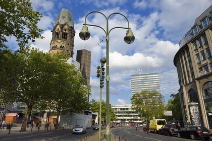Allemagne, Berlin, quartier Tiergarten, Breitscheidplatz, Kaiser-Wilhelm-Gedächtniskirche (église du Souvenir de l'Empereur Guillaume)