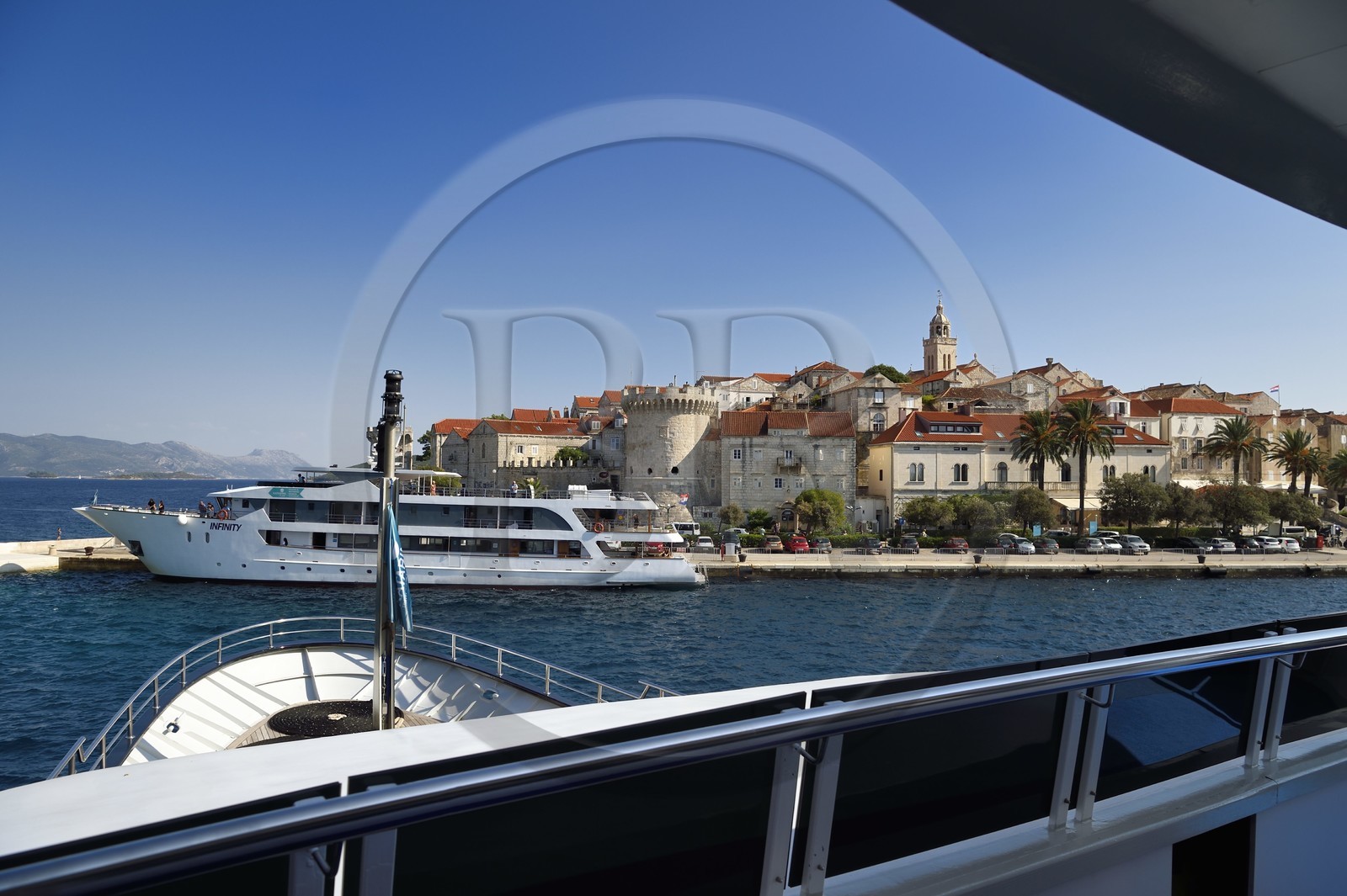 Croatia, Dalmatia, Dalmatian coast, Korcula Island, Korcula Town, arrival of the boat in port