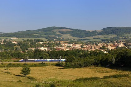 France, Saône et Loire (71), Cluny, passage du TGV