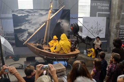 France, Loire-Atlantique (44), Nantes, l'Ile de Nantes, les hangars des anciens chantiers navals, les Machines de l'Ile, le bateau tempête, automate