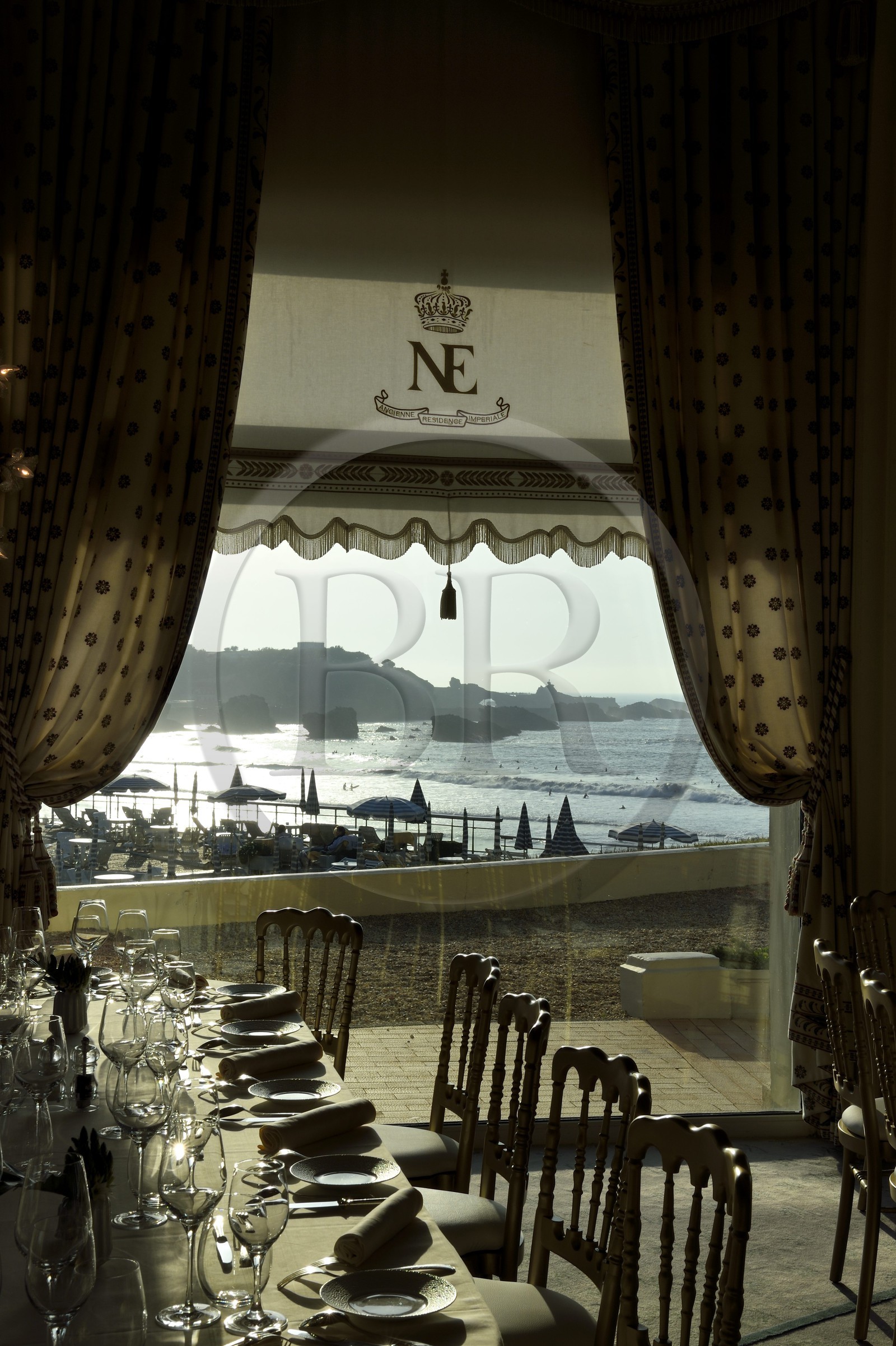 France, Pyrénées-Atlantiques (64), Pays-Basque, Biarritz, Hotel du Palais, une salle de restaurant