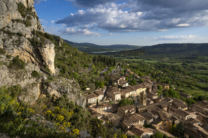 France, Alpes de Haute Provence, Parc Naturel Régional du Verdon, village of Moustiers Sainte Marie, labelled Les Plus Beaux Villages de France (The Most Beautiful Villages of France)