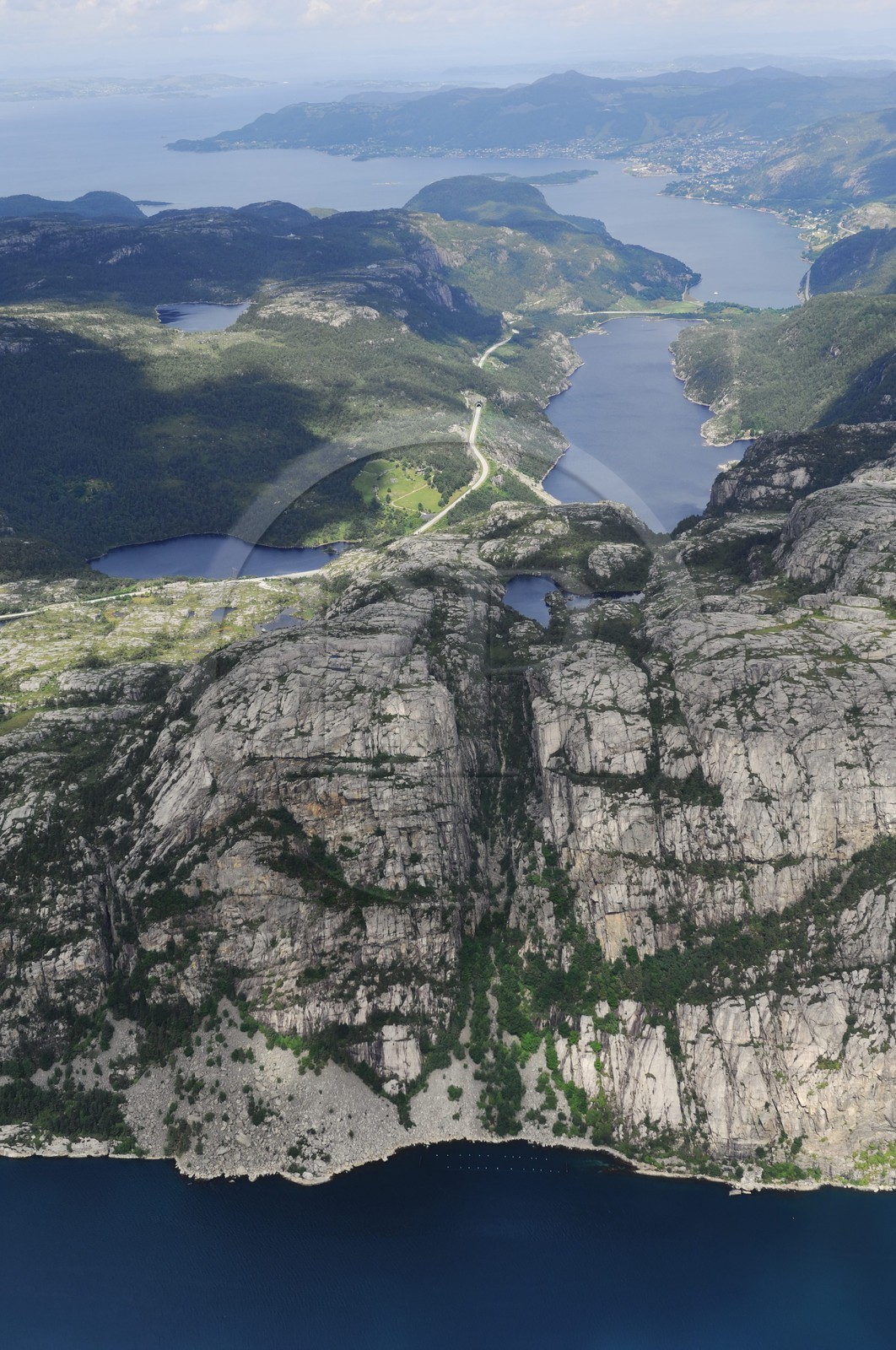 Norvège, Rogaland, le Lysefjord, fjord de Lysebotn (vue aérienne)