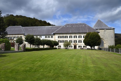 Espagne, Pays-Basque, Navarre, Roncevaux, étape du chemin de Saint-Jacques de Compostelle, Collégiale royale de Roncevaux