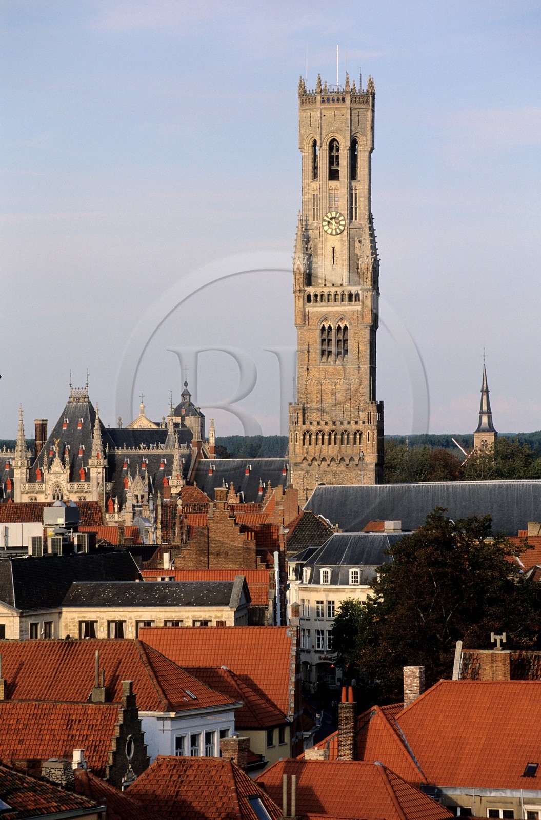 Belgique, Flandre-Occidentale, Bruges (Brugge), beffroi de la Grand' place (Markt)