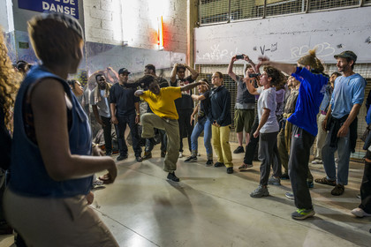 France, Bouches-du-Rhône (13), Marseille, La Friche de la Belle de Mai, cession de Krump sur la piste de danse ouverte à tous