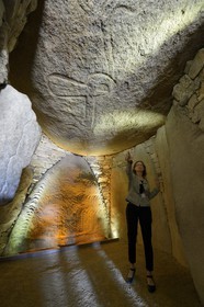 France, Morbihan, Gulf of Morbihan (Golfe du Morbihan), Locmariaquer, Table des Marchands cairn, decorated slabs