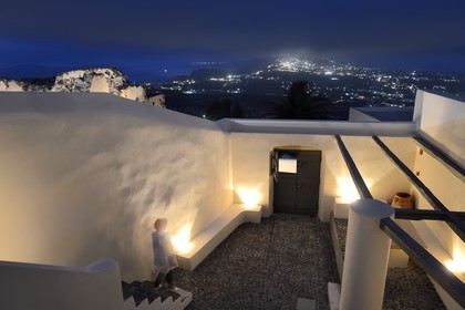 Greece, Cyclades, Aegean Sea, Santorini (Thira or Thera), village of Pyrgos, the Relais & Châteaux hotel Zannos Melathron
