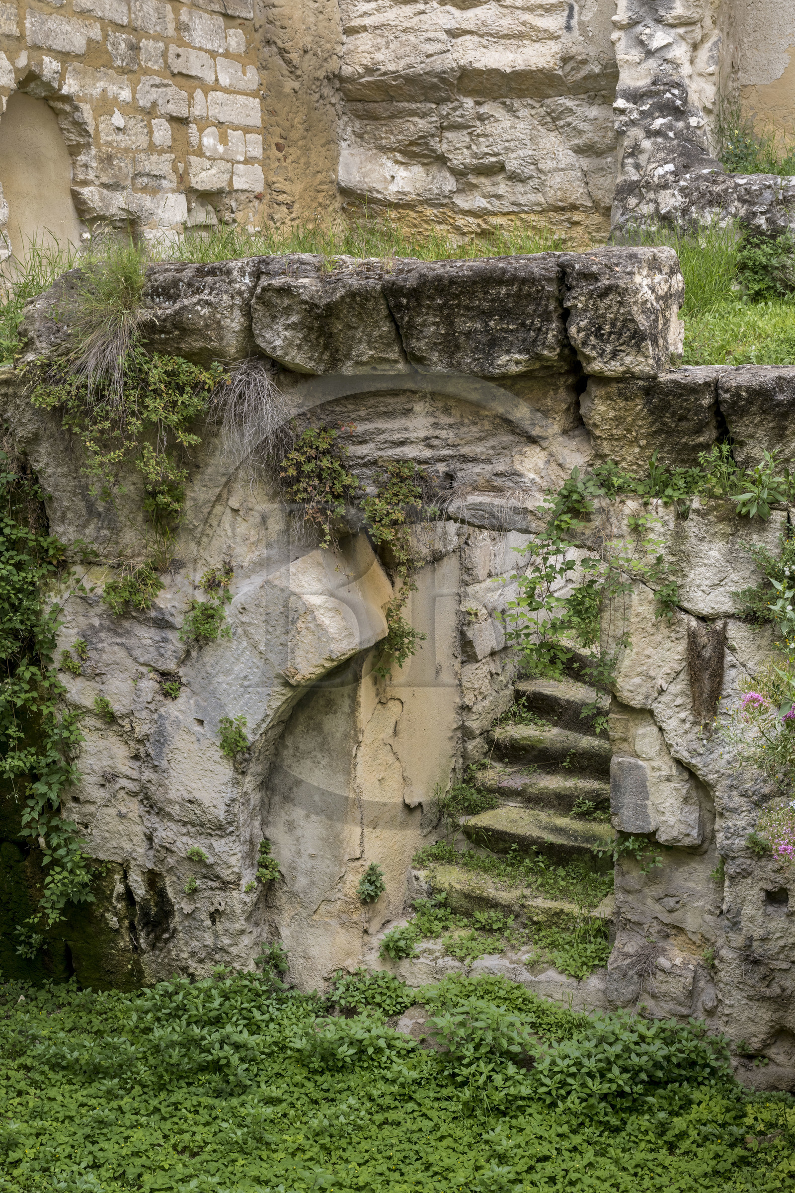 France, Vaucluse (84), Avignon, vestiges gallo-romains du Ier siècle après J-C d’un édifice dont la fonction reste inconnue situés esplanade Michel Bechet rue de la Peyrolerie