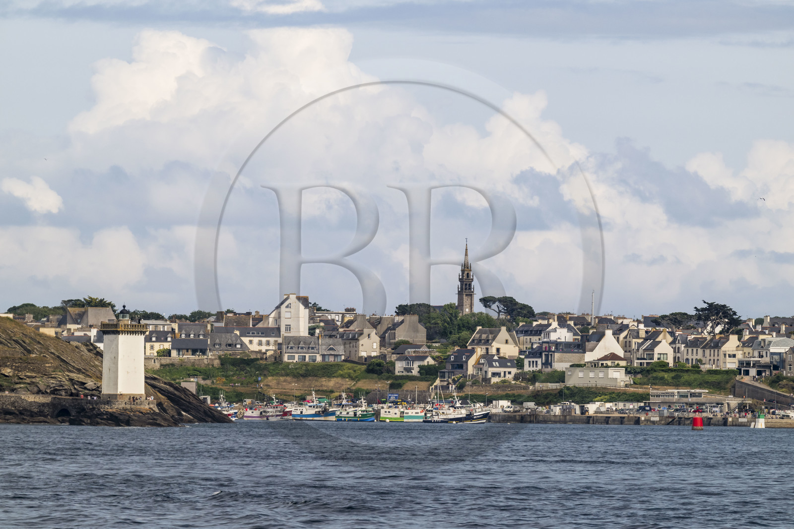 France, Finistère (29), Le Conquet et le phare de Kermorvan sur la presqu'ile de Kermorvan
