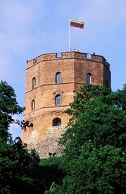 Lithuania (Baltic States), Vilnius, the tower of Gedymine castle overhangs the old town