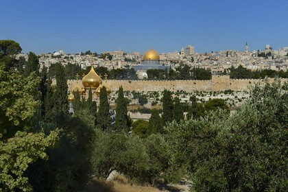 Israel, Jerusalem, holy city, the old town listed as World Heritage by UNESCO, the Dome of the Rock on Haram el-Sharif and the Russian Orthodox Church of Maria Magdalene on the slope of the Mount of Olives
