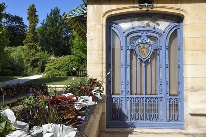 France, Meurthe-et-Moselle, Nancy, Ecole de Nancy Museum in the former estate of Eugene Corbin, stained glass window on the front door