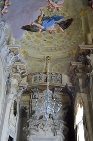 Italie, Toscane, Florence, centre historique classé Patrimoine Mondial de l'UNESCO, Palazzo Della Gherardesca, palace 5 étoiles Four Seasons Hotel Firenze, lustre en verre de Murano dans la suite royale