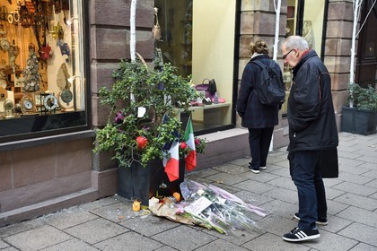 France, Bas Rhin, Strasbourg, Hommages aux victimes des attentats du 11 décembre 2018 dans la rue des Orfèvres