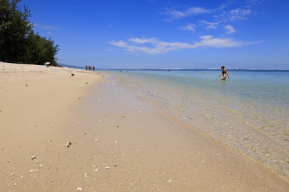 France, île de la Réunion, Saint-Paul, la plage du lagon de la Saline-les-Bains