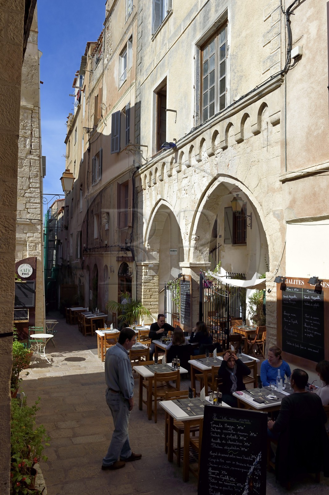 France, Corse-du-Sud (2A), Bonifacio, Ville Haute, ancien Palazzo publico du XIIème siècle