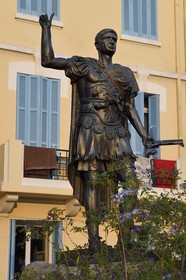 France, Var, Frejus, Forum Julii, statue of Julius Agricola, Roman general born in Fréjus (around year 40)