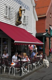 Norway, Hordaland, Bergen, restaurant terrace