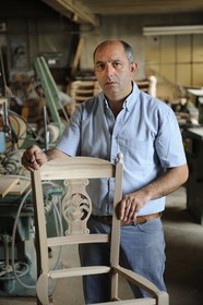 France, Saône et Loire (71), Rancy, le maître chaisier José Caetano