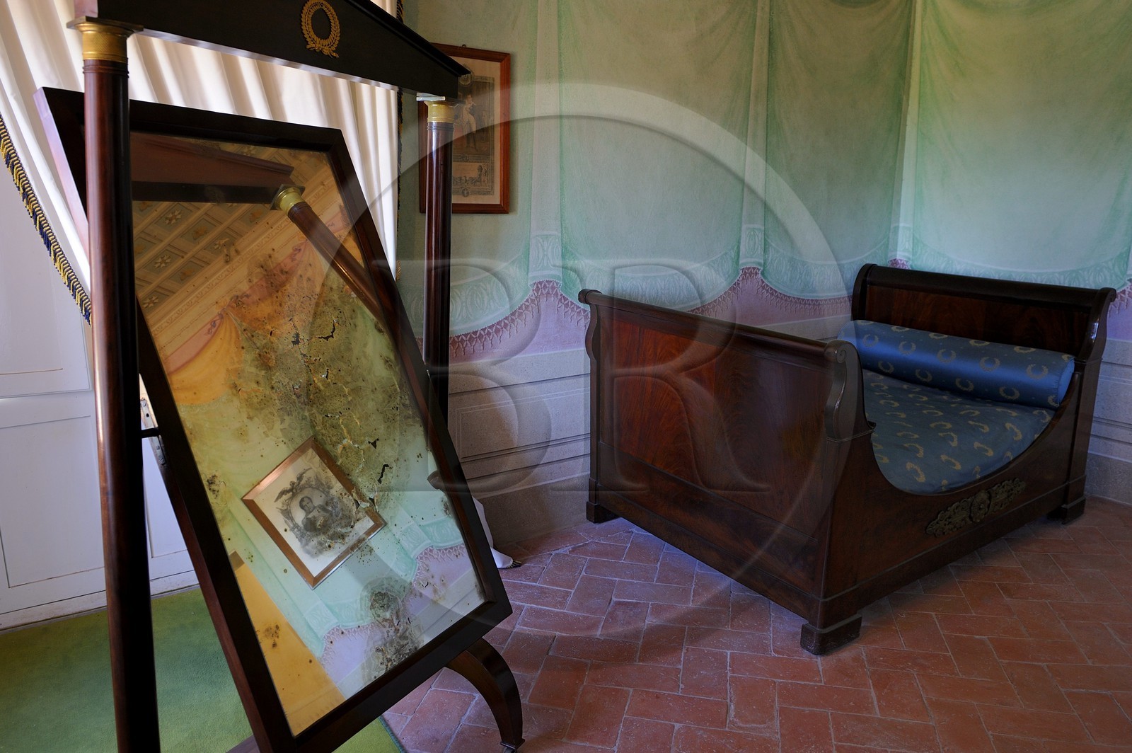 Italie, Toscane, l’Ile d’Elbe, San Martino, la Villa Napoleonica achetée par Napoléon 1er lors de son exile, les appartements de la villa de l'Empereur