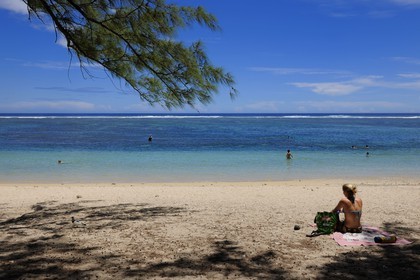 France, île de la Réunion, Saint-Paul, la plage du lagon de la Saline-les-Bains
