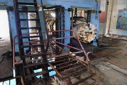 France, Var, Toulon, the torpedo mole in the heart of the harbor awaiting rehabilitation