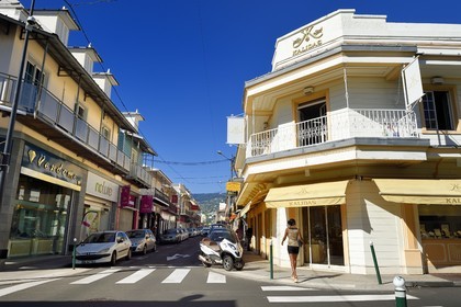 France, Ile de la Reunion, Saint-Denis, la rue Jean Chatel dans le centre ville