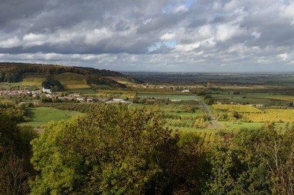 France, Meuse, Lorraine Regional Park, Cotes de Meuse, the village of Vieville-sous-les-Cotes and the Woevre plain