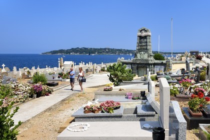 France, Var (83), Saint-Tropez, cimetière marin sur le chemin des Graniers