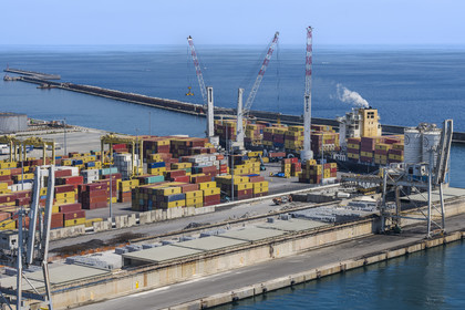 Italie, Ligurie, Gênes, le terminal conteneur du port de commerce