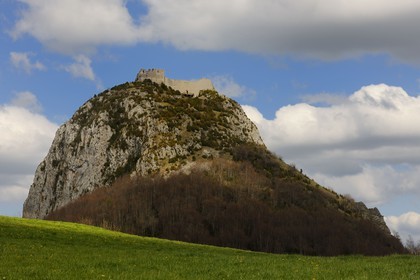 France, Ariège (09), Pays d' Olmes, château cathare de Montségur perché sur un pog