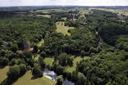 France, Dordogne (24), Périgord Vert, la rivière Dronne vers Les Andrivaux (vue aérienne)